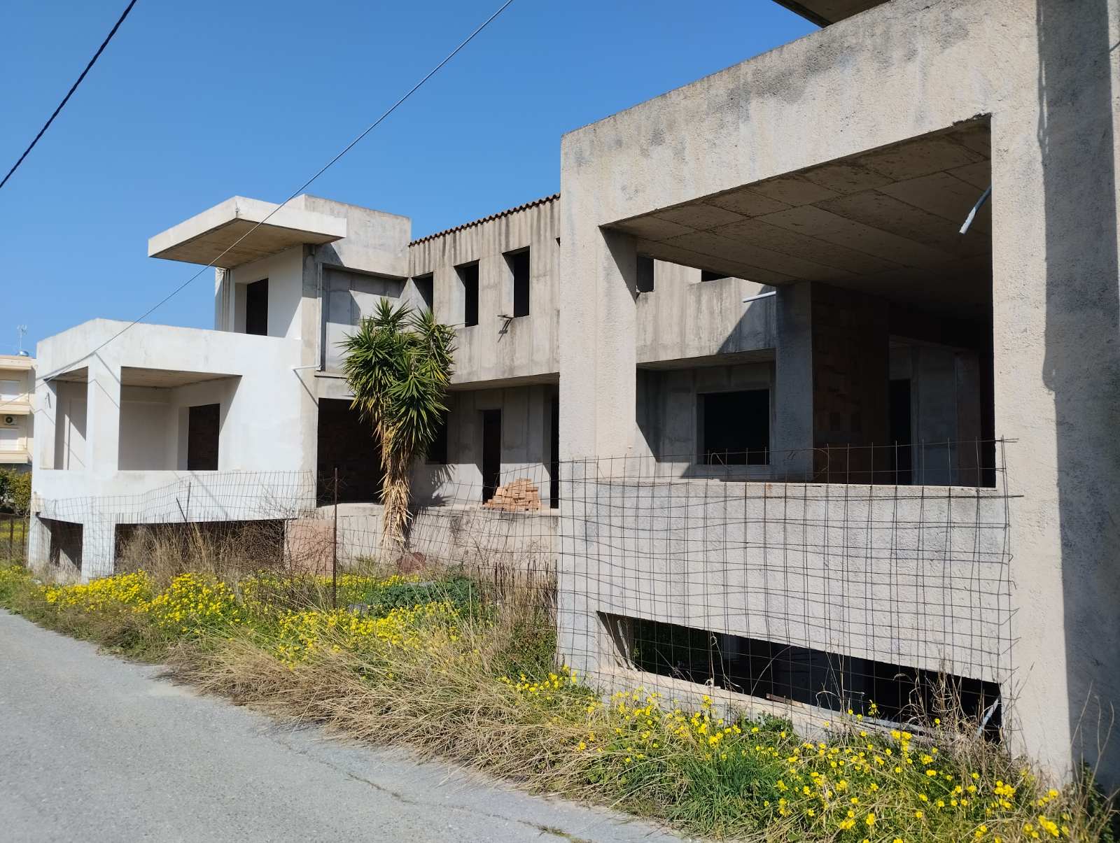 ΗΜΙΤΕΛΗΣ ΟΙΚΟΔΟΜΗ ΣΤΙΣ ΒΑΣΙΛΕΙΕΣ ΗΡΑΚΛΕΙΟΥ